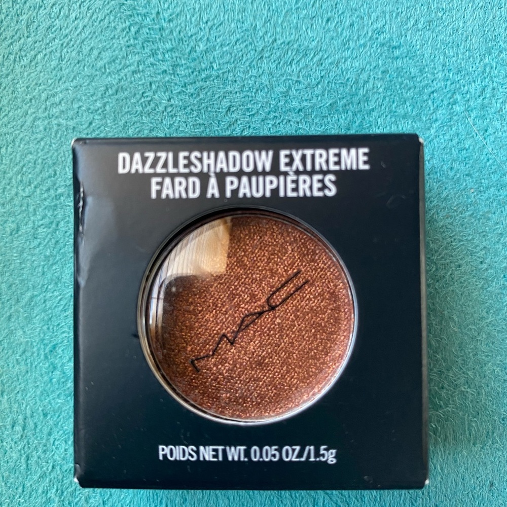 MAC Dazzleshadow Extreme